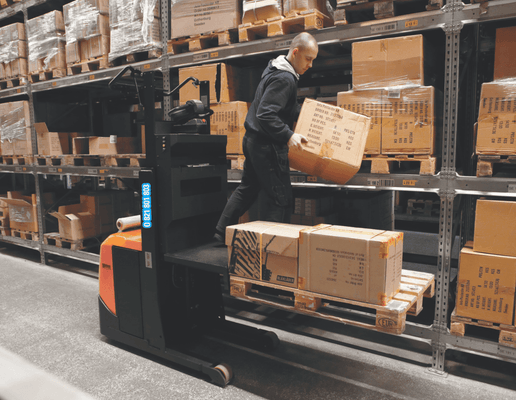 Quel chariot préparateur de commandes choisir pour optimiser son picking ?